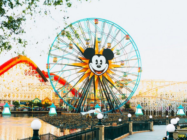 Disney планира да отвори развлекателните си паркове в Калифорния през юли