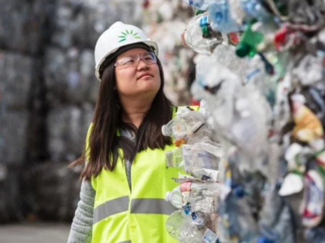 Канадска изследователка измисли начин за преработка на пластмасови отпадъци