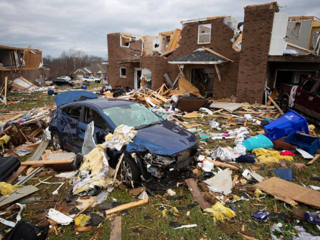 Невиждани опустошения и много човешки жертви след торнадо в САЩ