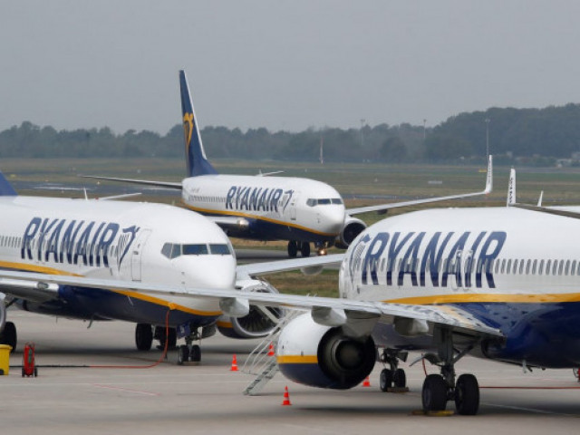 Ryanair отчита нетна загуба от 185 млн. евро и прогнозира, че трафикът ще намалее с 60% тази година