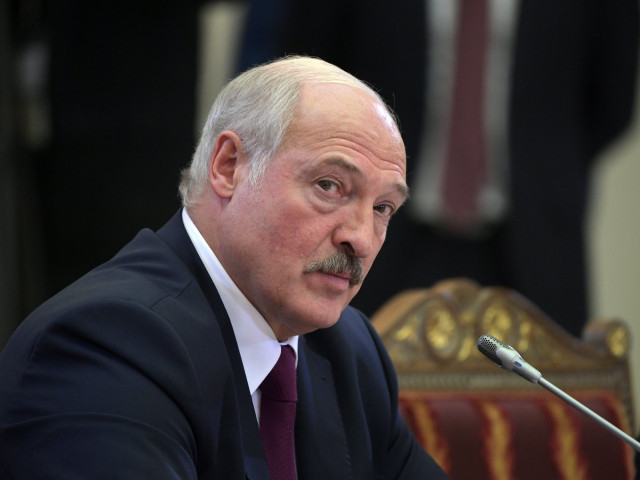 Лукашенко може да предложи на Путин да върне ядрените оръжия в  Беларус