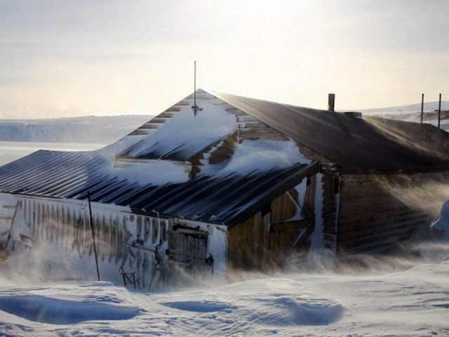 Капсула на времето: В Антарктида откриха издържала столетие изоставена хижа