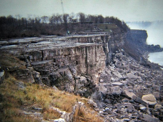 Да измениш хода на историята: Как и защо спират Ниагарския водопад през миналия век