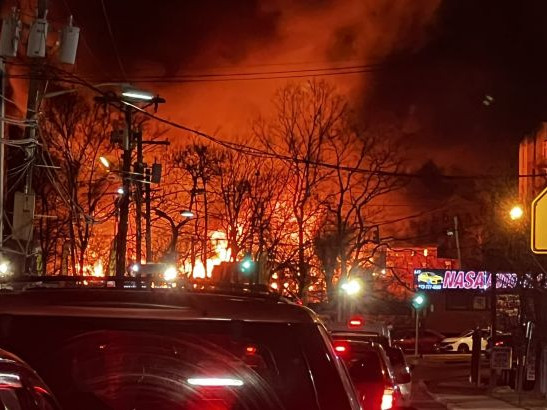 Химически завод се запали на територията на американския щат Ню Джърси (видео)