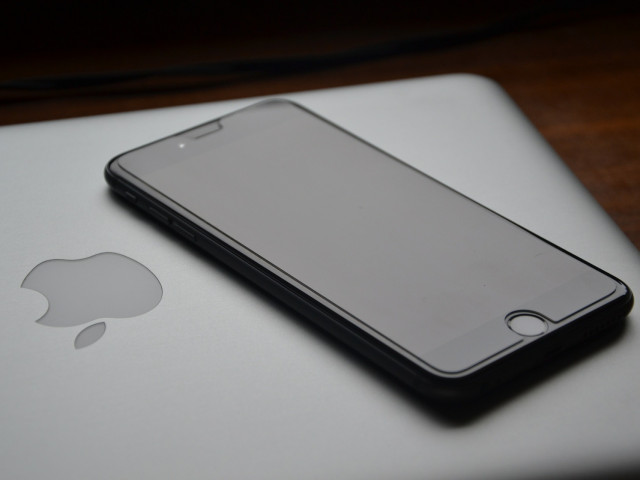 Apple ще плати 113 млн. долара заради батериите на iPhone