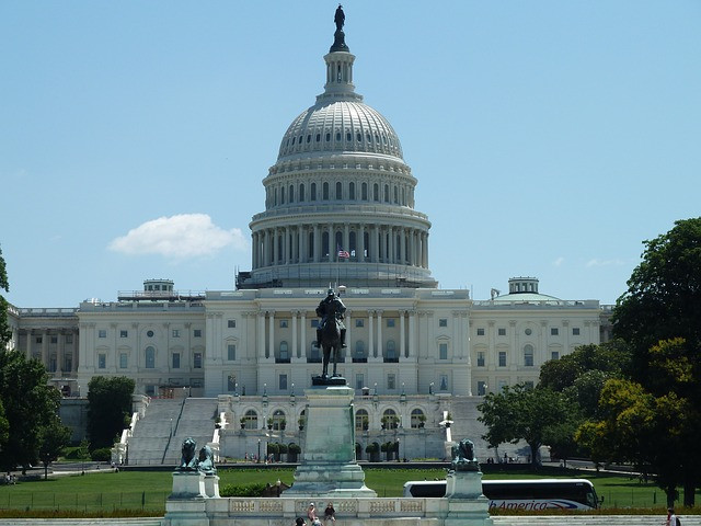 Вашингтон облекчава мерките срещу коронавируса