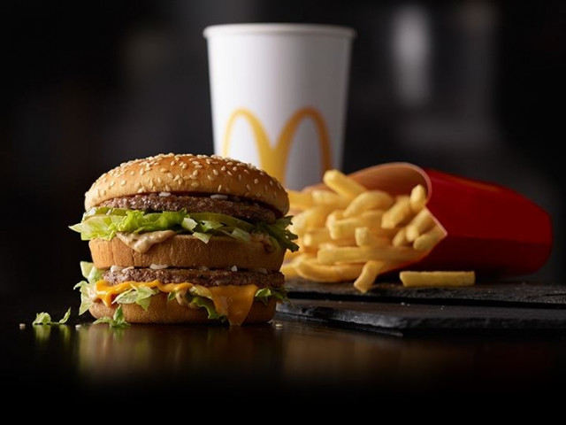 McDonald's започна да заменя служителите си с роботи