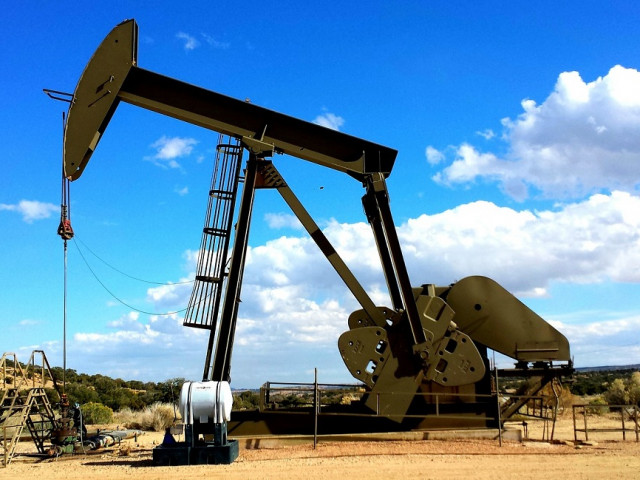Страните износителки на петрол се споразумяха да увеличат добива
