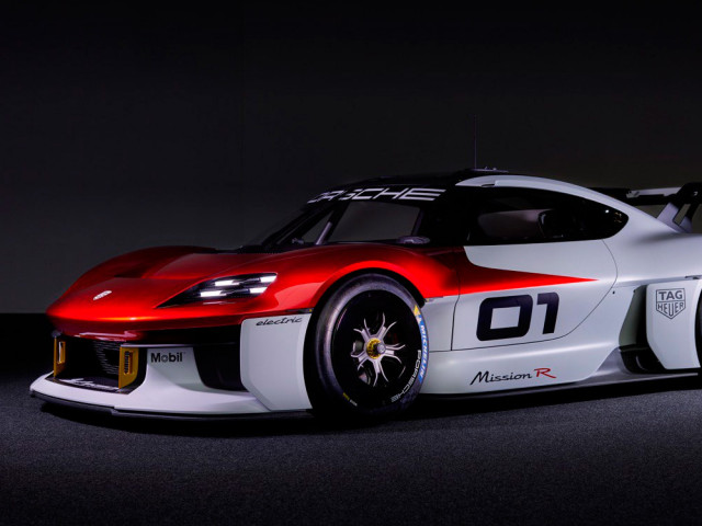Състезателна кола на бъдещето показа Porsche