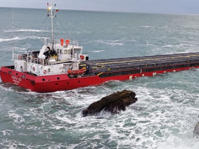 Показателите на морските води се връщат в нормата след изтеглянето на кораба VERA SU