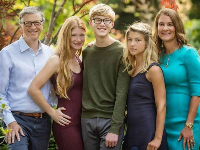 Разводът на семейство Гейтс вече е факт