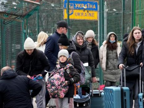 Близо 250 000 бежанци от Донбас и Украйна са влезли в Русия