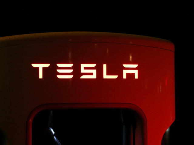 Tesla трябва да плати глоба от 12 милиона евро в Германия